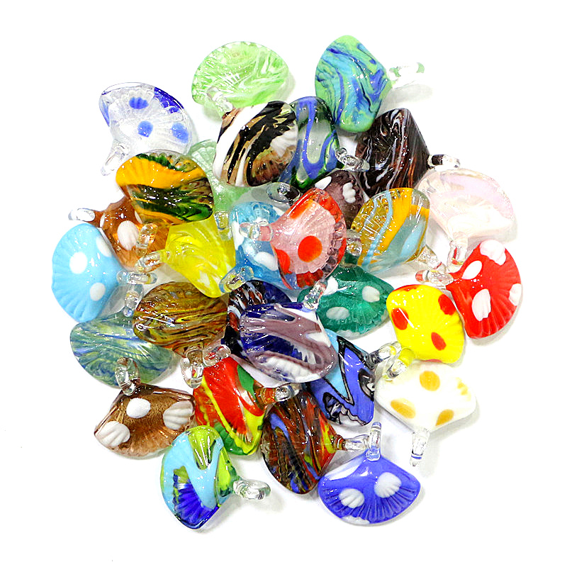 Marine Aquarium Europe - ミニ貝殻ガラスペンダント かわいい海洋生物チャーム DIYクラフトジュエリー製作アクセサリーや水槽装飾用品