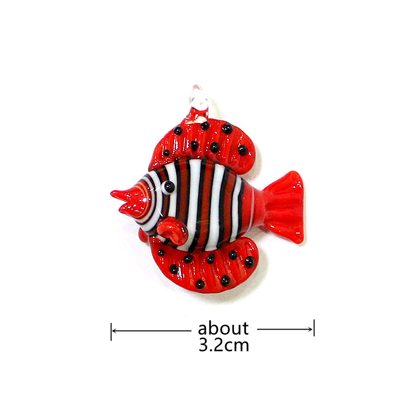 色とりどりの小型ガラス魚の彫像ペンダントかわいい海洋動物の魅 - Marine Aquarium Europe のレビューと価格