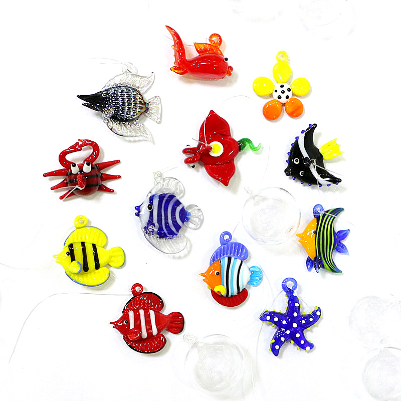 水族館の装飾が浮いている海洋動物のミニチュア像ペンダントかわ - Marine Aquarium Europe のレビューと価格