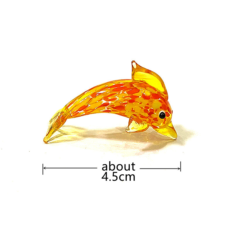 様式豊かなミニガラスイルカスタチュー カラフル可愛らしい海洋 - Marine Aquarium Europe のレビューと価格